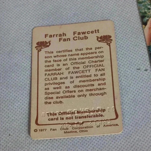 Original 1978 Farrah Fawcett Fan Club card and pictures credit card style - Picture 4 of 4